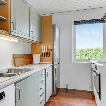 3 Bedroom In Holiday home