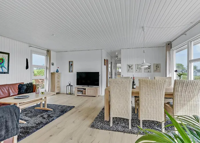 3 Bedroom In 別荘 Hejls