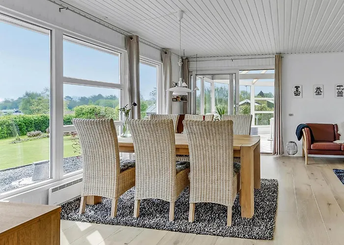 3 Bedroom In 別荘 Hejls